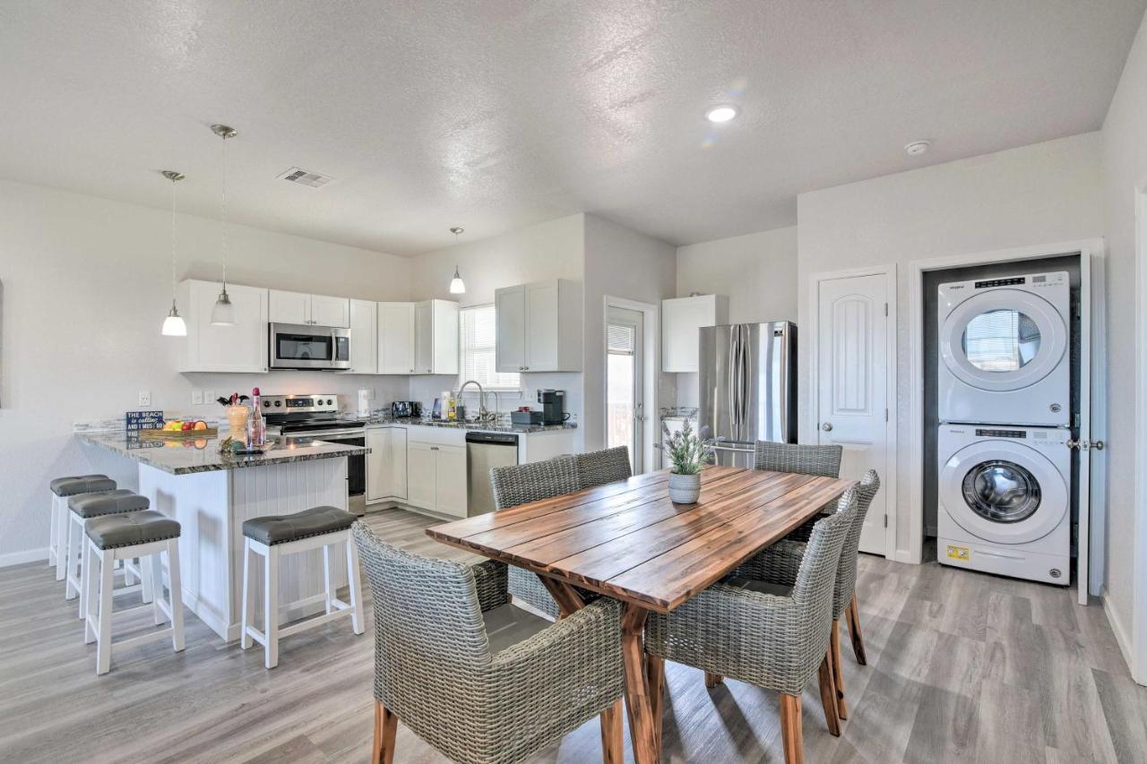 Surfside Beach Retreat With Deck And Ocean Views 外观 照片