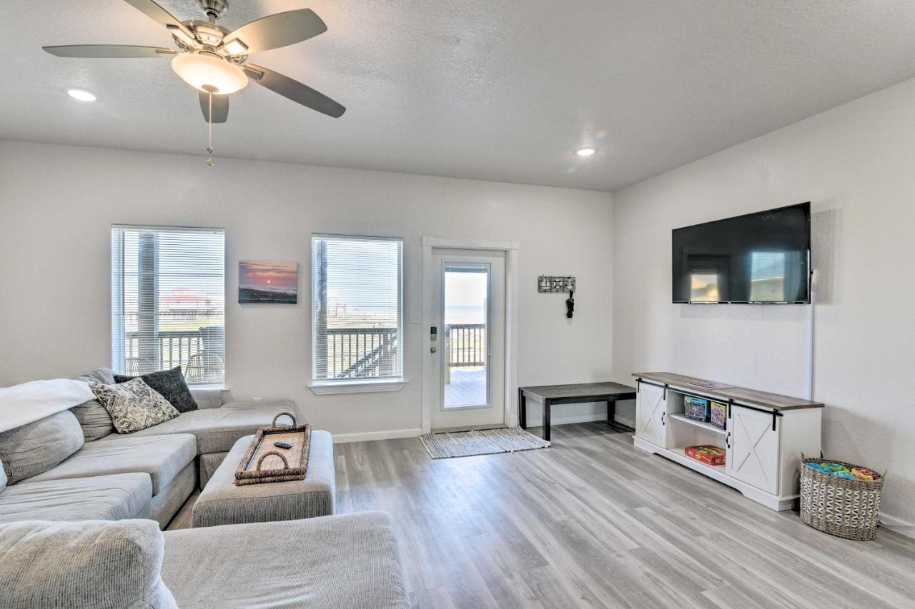 Surfside Beach Retreat With Deck And Ocean Views 外观 照片